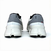 “On Cloudstratus 3” white