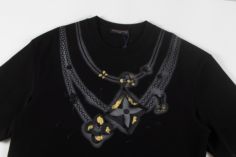 Playera Louis Vuitton Collar Monograma de Lujo